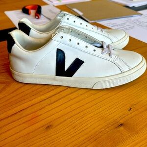 Never worn Veja  shoes size 8